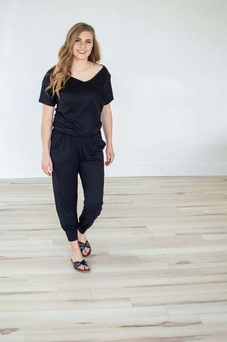 Black V-neck Jumper