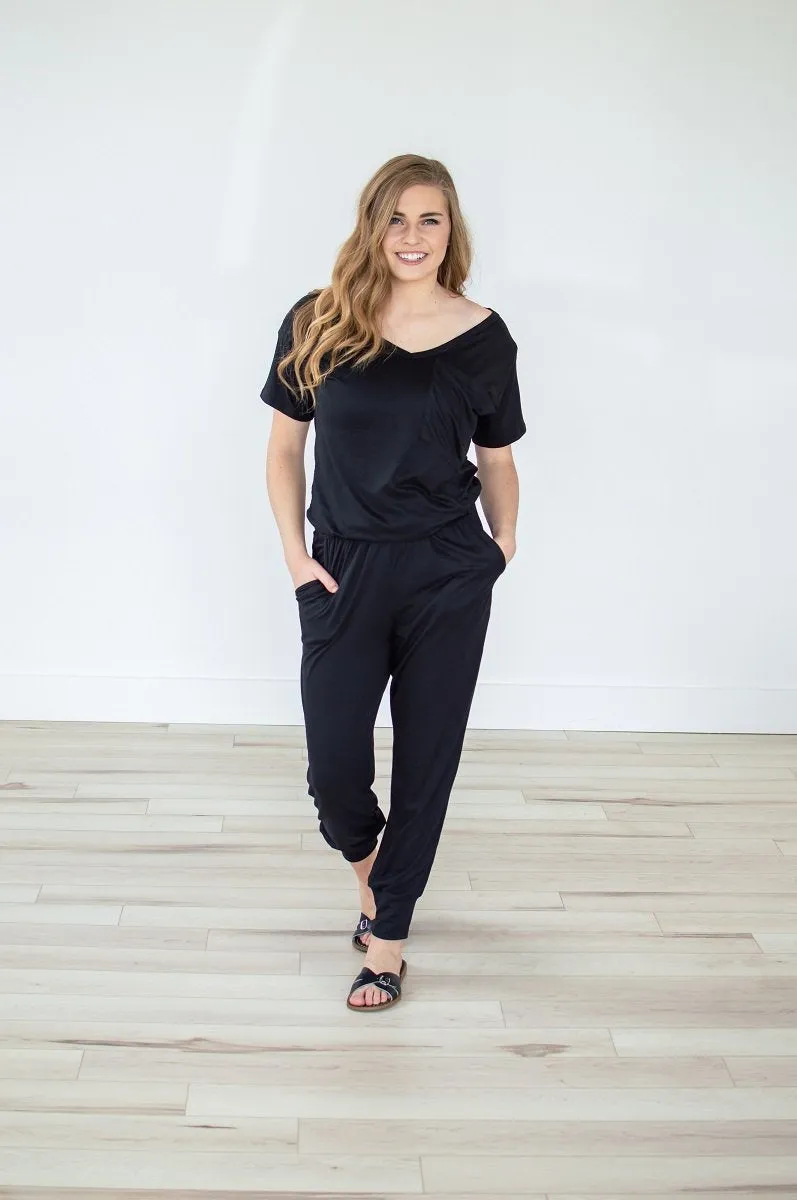 Black V-neck Jumper