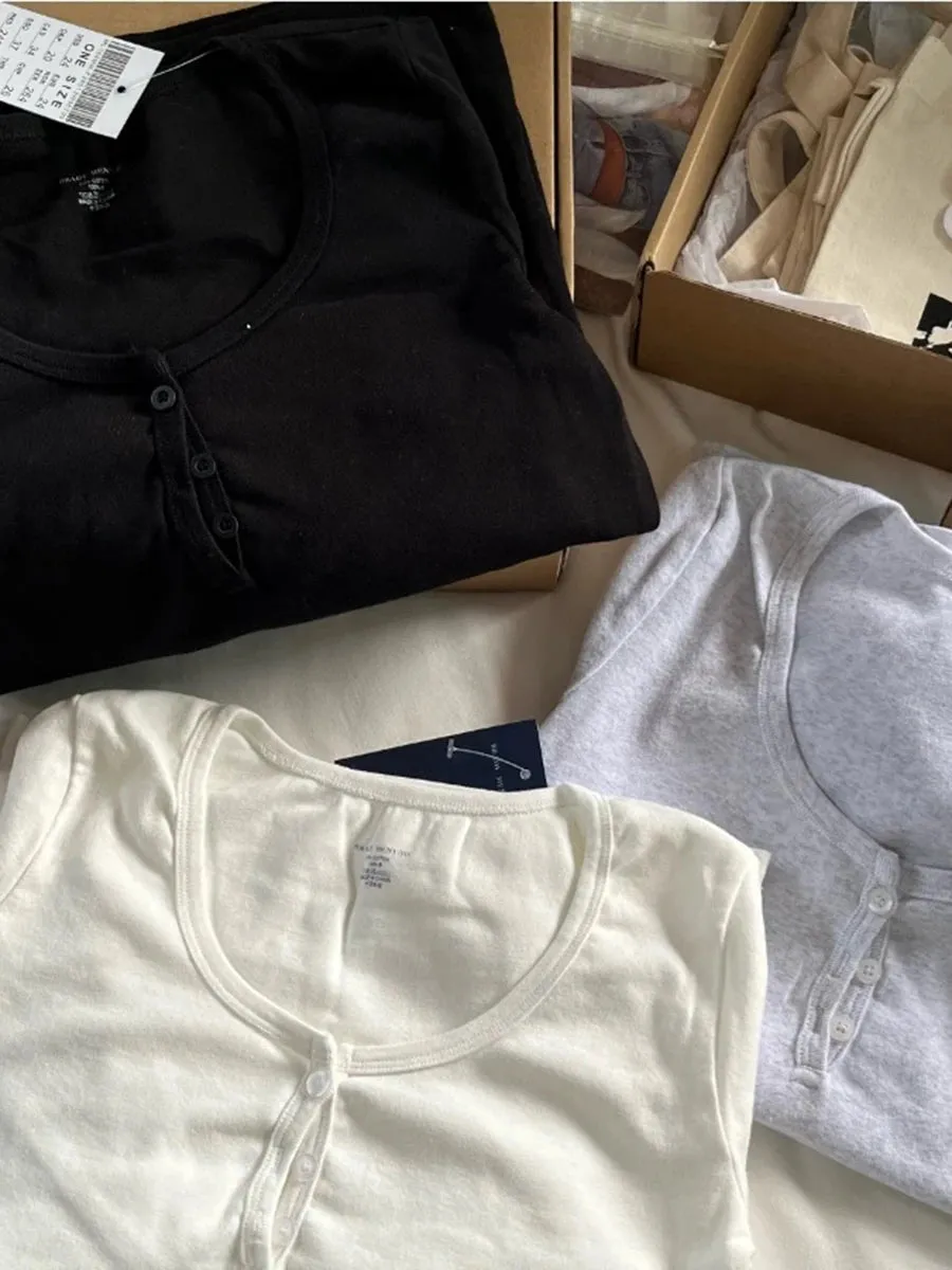 Girlary Three Buttons Solid Long Sleeve T-Shirt Woman Summer Round Neck Slim Cotton Tee Sweet Cute Simple Casual Tshirt Top Clothing