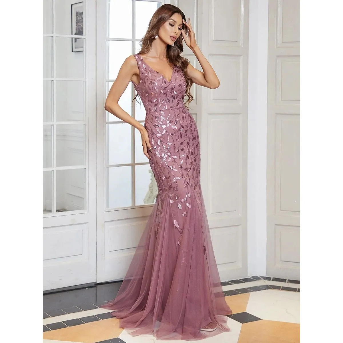 Plus Size Evening Dresses Mermaid Sleeveless V-Neck Sequin Elegant Maxi Dress