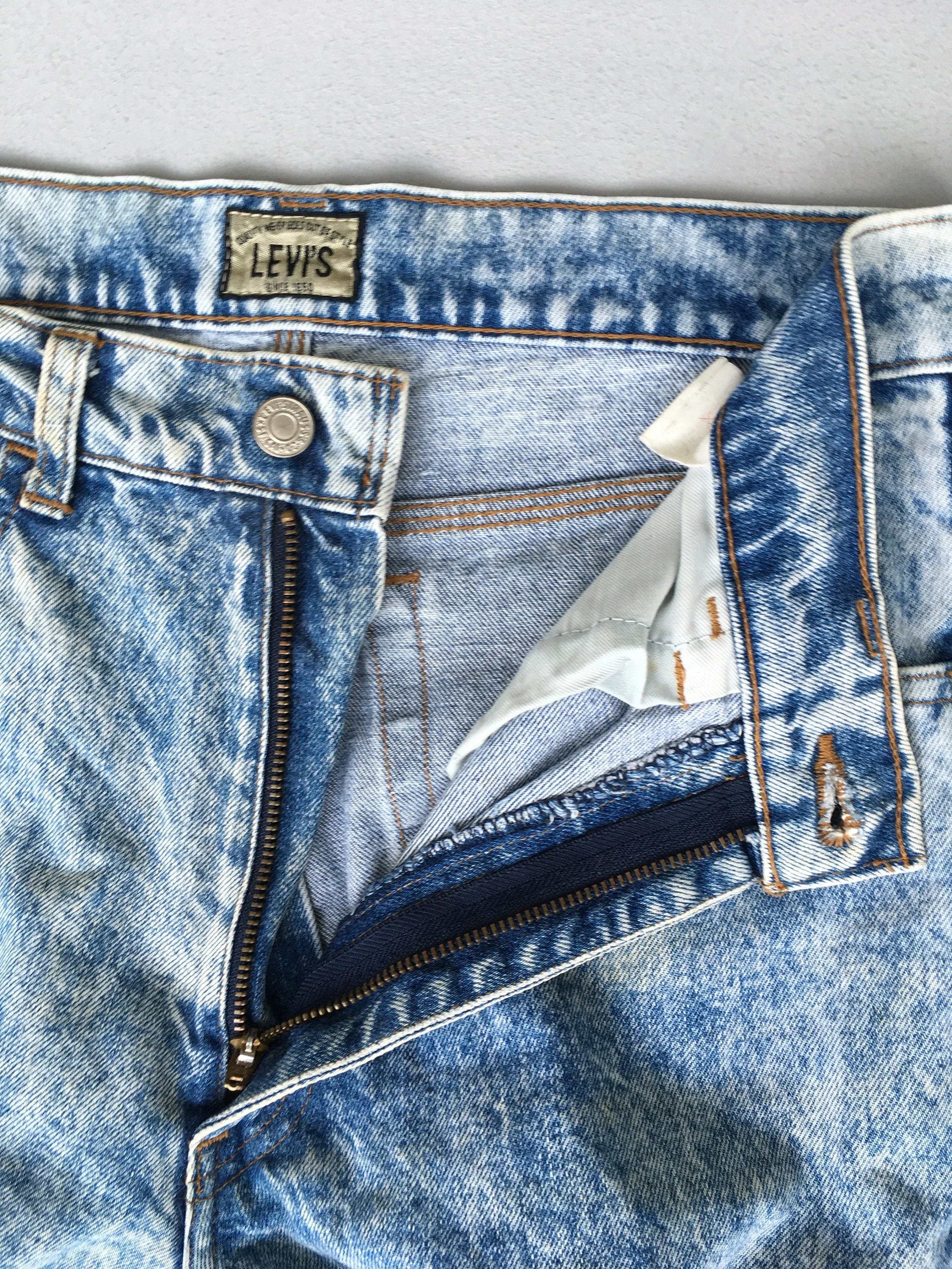 Size 30x31.5 Levi's 636 Faded Blue Jeans